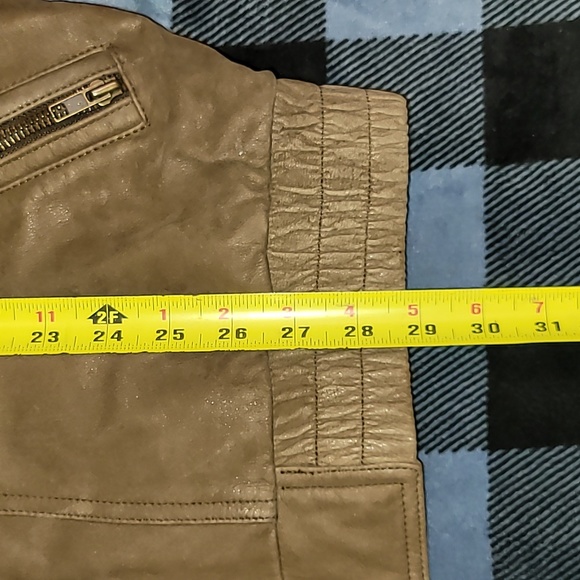 Vintage. Buttery Leather Bomber jacket. Adventure Bound By Wilson's leather. LT - Picture 16 of 16